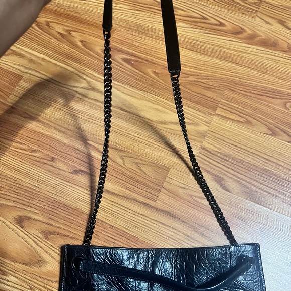 SAINT LAURENT 
Calfskin Crocodile Embossed Monogram Large Niki Shopping Bag - Picture 6 of 10